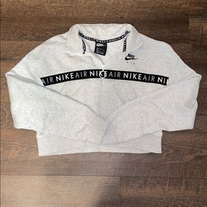 Nike Women’s Air Half Zip Crop Pullover